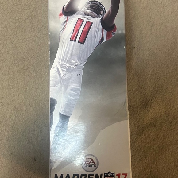 NFL Julio Jones McFarlane Madden 17 Ultimate Team Series 2 - Picture 2 of 4